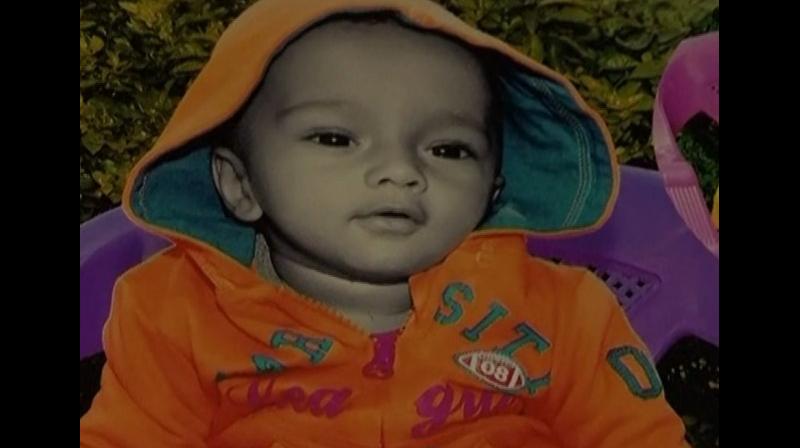 2 year old kid dropped in Borewell Punjab