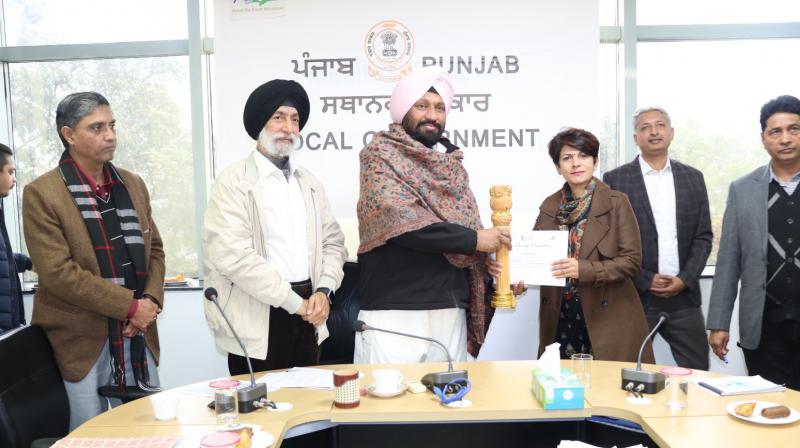 Local Government Minister Balkar Singh Honors Winners of City Beauty Competition