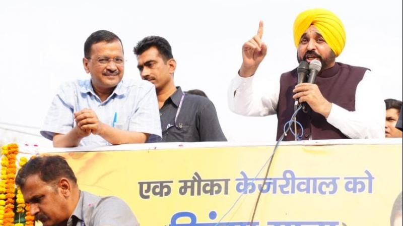 CM Bhagwant Singh Mann, Arvind Kejriwal 