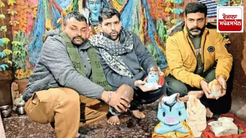 Desecration of 100-year-old Shiva temple in Ludhiana, idols vandalized Desecration of 100-year-old Shiva temple in Ludhiana, idols vandalized