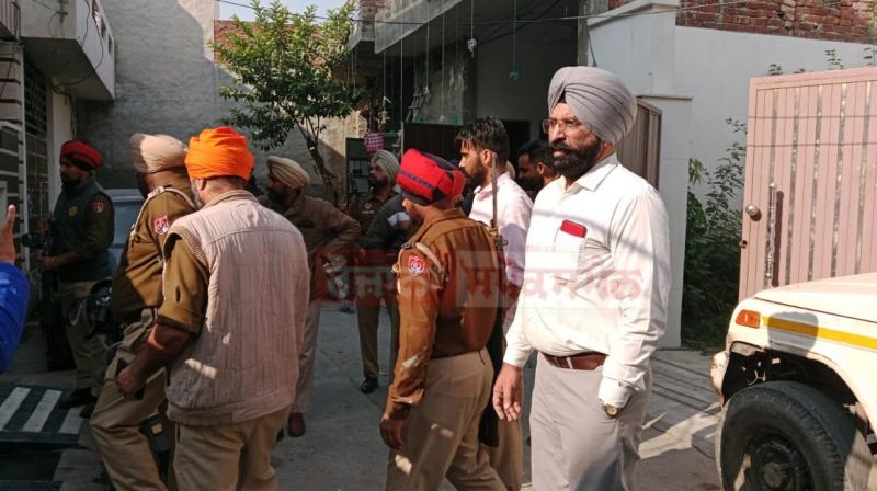 Firing between police and gangsters at Amritsar Firing between police and gangsters at Amritsar