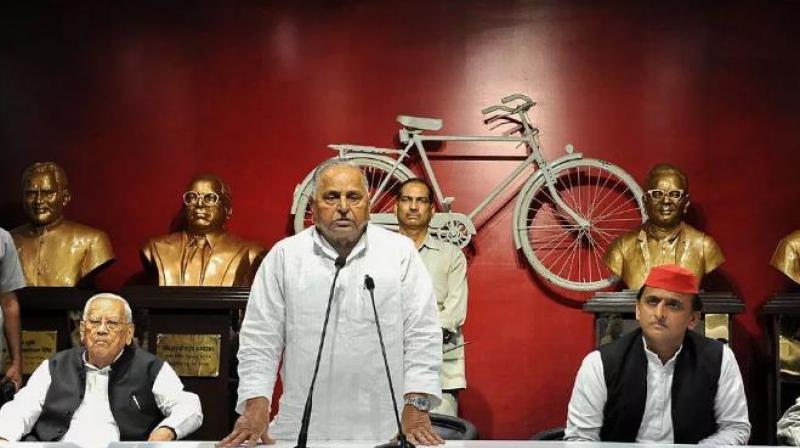 Disproportionate assets case CBI gives clean chit to Mulayam and Akhilesh