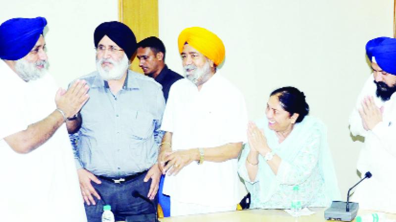 Meeting held under the chairmanship of Sukhbir Singh Badal Meeting held under the chairmanship of Sukhbir Singh Badal