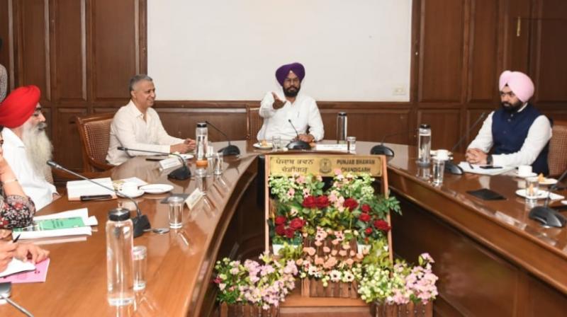 Kuldeep Dhaliwal meeting with officers of Agriculture and Horticulture Department