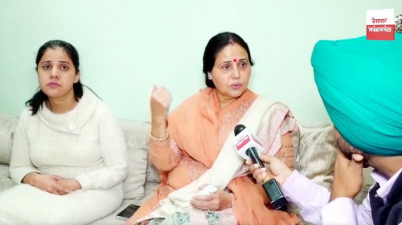 The mother who had to stay in PGI for five years to save her disabled daughter, was honored by UNO The mother who had to stay in PGI for five years to save her disabled daughter, was honored by UNO