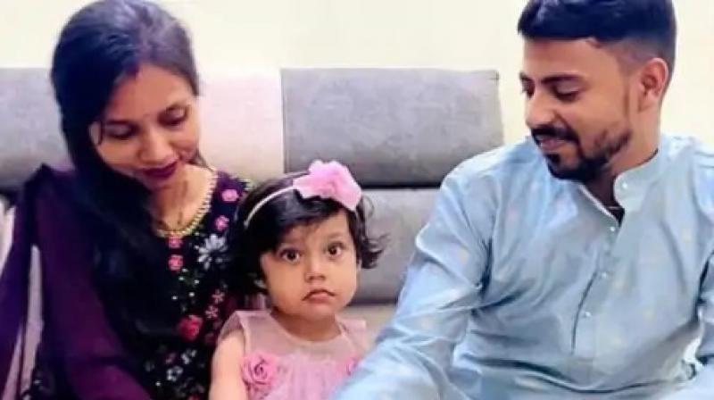 The husband strangled his wife and 4-year-old daughter, kept the bodies in the bathroom The husband strangled his wife and 4-year-old daughter, kept the bodies in the bathroom