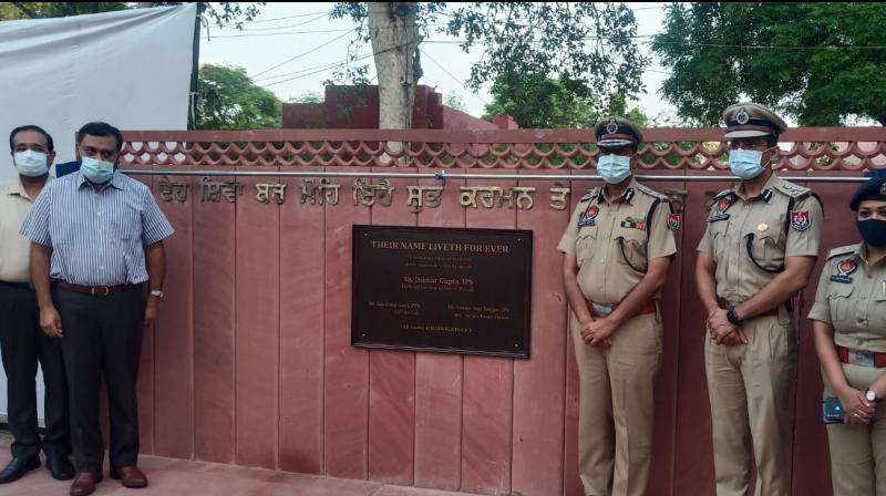 DGP Dinkar Gupta unveils Martyrs’ Memorial in Barnala