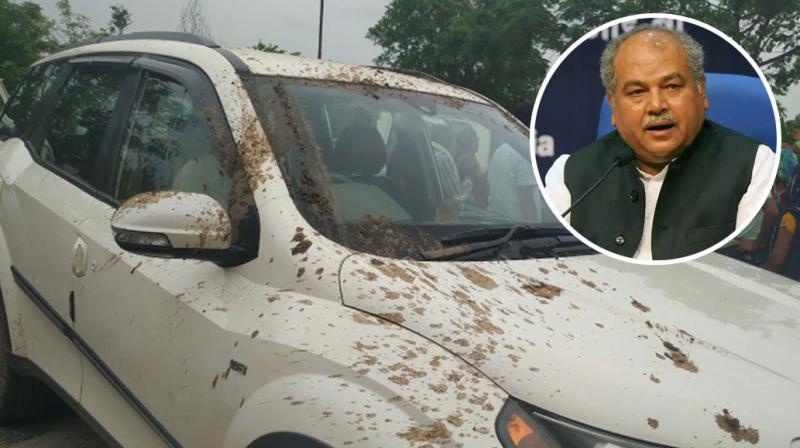 Narendra Singh Tomar faces massive protests in flood-hit MP Narendra Singh Tomar faces massive protests in flood-hit MP