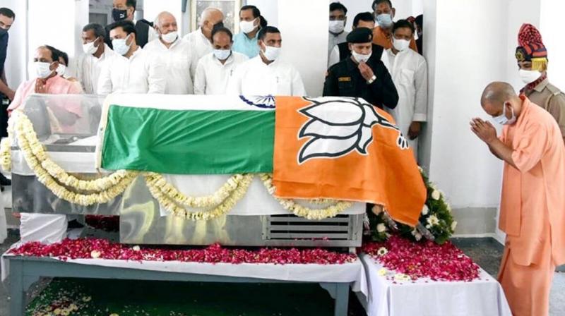 BJP faces condemnation for placing party flag over India's Flag BJP faces condemnation for placing party flag over India's Flag