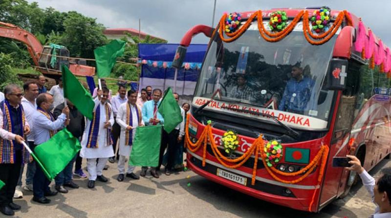 India-Bangladesh bus service resumes after 2 years
