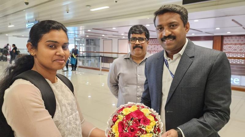 Woman, Part Of Indian Crew On Board Ship Seized By Iran, Returns Home Woman, Part Of Indian Crew On Board Ship Seized By Iran, Returns Home