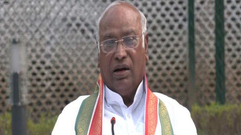 9 years of Modi govt: Cong accuses BJP of 'looting' people 9 years of Modi govt: Cong accuses BJP of 'looting' people
