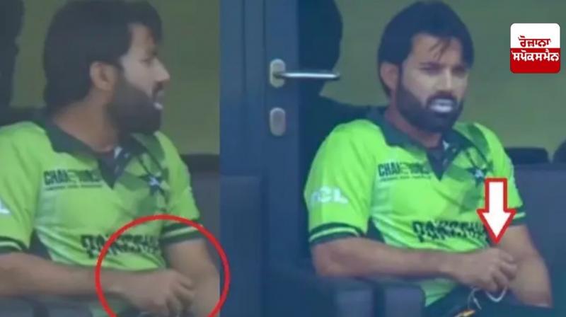 Rizwan was seen with a tasbeeh during the India-Pakistan Champions Trophy 2025 match, Suresh Raina made fun of him Rizwan was seen with a tasbeeh during the India-Pakistan Champions Trophy 2025 match, Suresh Raina made fun of him