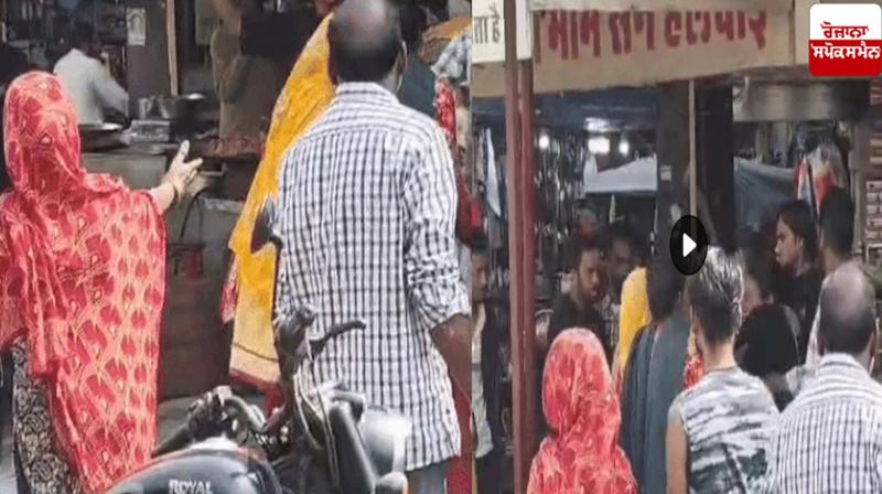 Wife catches husband red-handed with girlfriend in Abohar News Wife catches husband red-handed with girlfriend in Abohar News