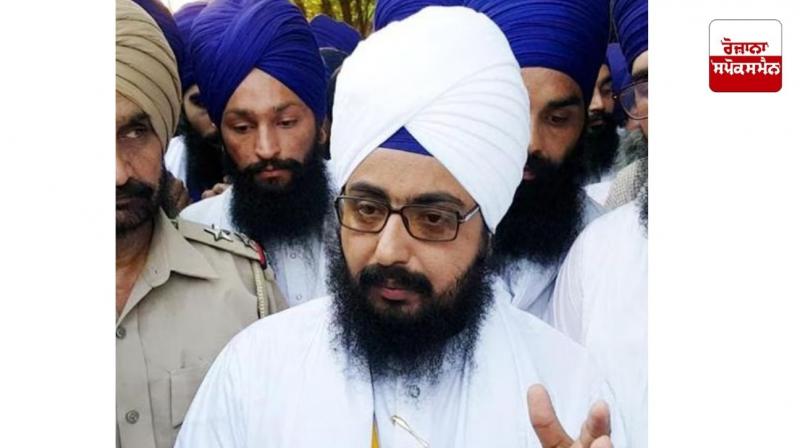 After apologizing, Dhadrianwale gave this advice to Baba Harnam Singh Dhumma After apologizing, Dhadrianwale gave this advice to Baba Harnam Singh Dhumma