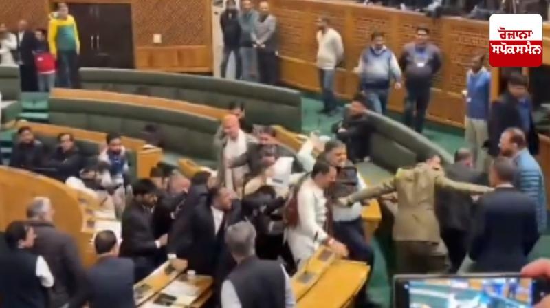 Huge uproar in Jammu and Kashmir Assembly over discussion on floods Huge uproar in Jammu and Kashmir Assembly over discussion on floods