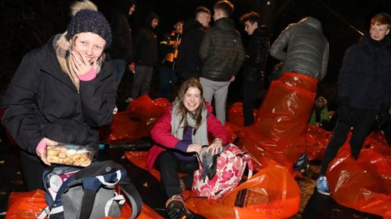 Thousands of people sleep out to support homelessness in UK Thousands of people sleep out to support homelessness in UK