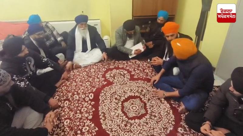 ਤਖਤਾਂ ਦੇ ਜੱਥੇਦਾਰਾਂ ਨੂੰ ਹਟਾਉਣ ਤੇ ਨਵੇਂ ਸਿੰਘਾਂ ਦੀ ਨਿਯੁਕਤੀ ਨੂੰ ਲੈਕੇ ਪੰਚ ਪ੍ਰਧਾਨੀ ਇਟਲੀ ਨੇ ਕੀਤੀ ਇਕੱਤਰਤਾ ਤਖਤਾਂ ਦੇ ਜੱਥੇਦਾਰਾਂ ਨੂੰ ਹਟਾਉਣ ਤੇ ਨਵੇਂ ਸਿੰਘਾਂ ਦੀ ਨਿਯੁਕਤੀ ਨੂੰ ਲੈਕੇ ਪੰਚ ਪ੍ਰਧਾਨੀ ਇਟਲੀ ਨੇ ਕੀਤੀ ਇਕੱਤਰਤਾ
