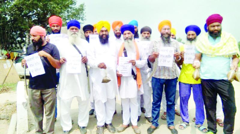 Members Of Guru Granth Sahib Satkar committee 