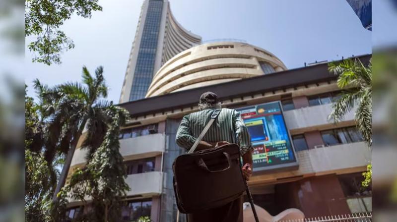 Share Market: Sensex jumps 750 points to cross 81000 for the first time, Nifty also crosses 24800 Share Market: Sensex jumps 750 points to cross 81000 for the first time, Nifty also crosses 24800