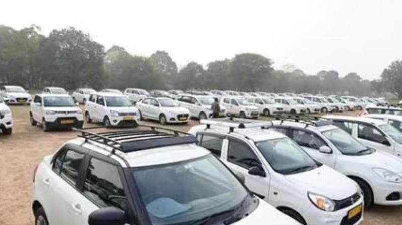 Cab drivers strike will march from Sector 17 to Governor House Cab drivers strike will march from Sector 17 to Governor House