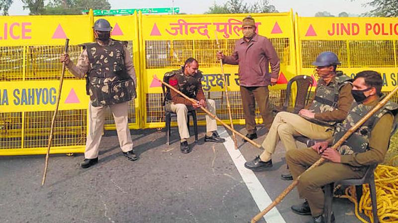 Haryana police seal khanauri border Haryana police seal khanauri border
