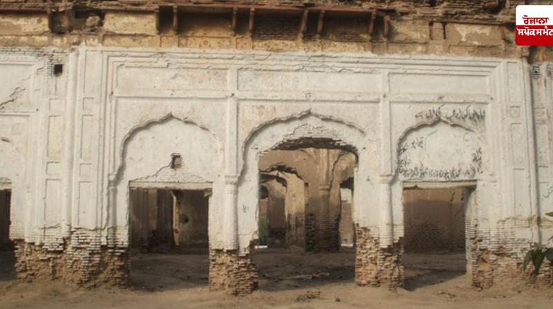 American researcher identifies 100 monuments of Sikh Empire in Lahore Fort American researcher identifies 100 monuments of Sikh Empire in Lahore Fort