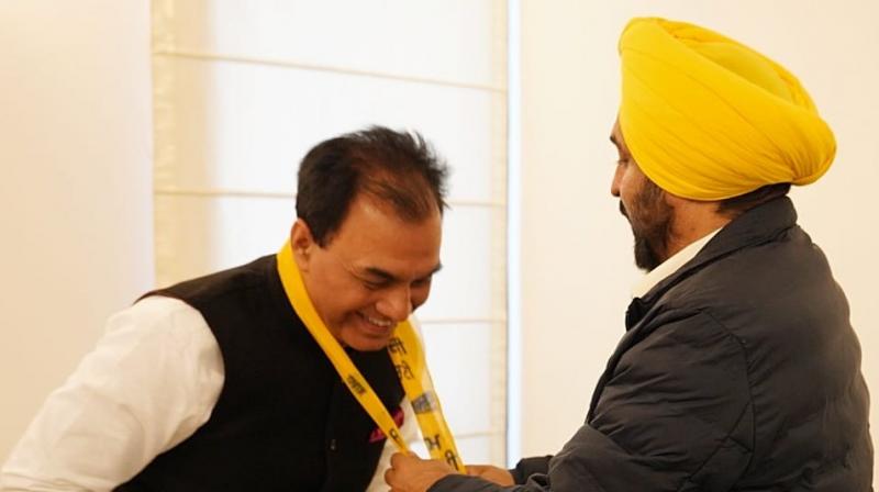 Raj Kumar Chabbewal Joins AAP Raj Kumar Chabbewal Joins AAP