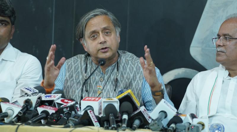 Shashi Tharoor and Bhupesh Baghel today chandigarh News in punjabi Shashi Tharoor and Bhupesh Baghel today chandigarh News in punjabi