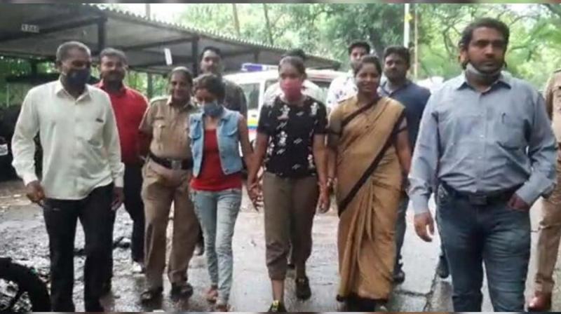Savdhaan India actresses arrested in robbery case Savdhaan India actresses arrested in robbery case