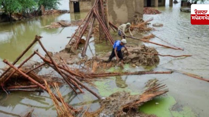 Monsoon wreaks havoc in Pakistan, death toll rises to 216 Monsoon wreaks havoc in Pakistan, death toll rises to 216