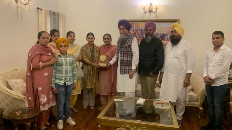 PVS Speaker Kultar Singh Sandhwan and his wife honour flying Officer Ivraj Kaur upon her arrival in Punjab PVS Speaker Kultar Singh Sandhwan and his wife honour flying Officer Ivraj Kaur upon her arrival in Punjab
