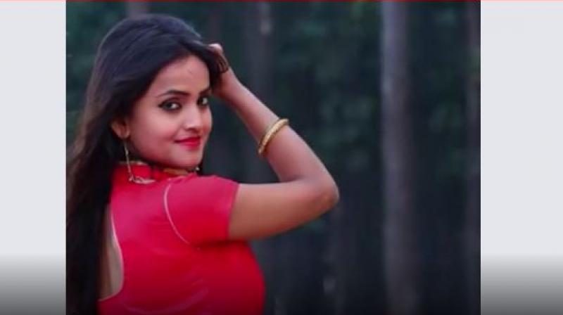 Director husband of Jharkhand actress killed: Police told - miscreants shot Isha in robbery incident Director husband of Jharkhand actress killed: Police told - miscreants shot Isha in robbery incident