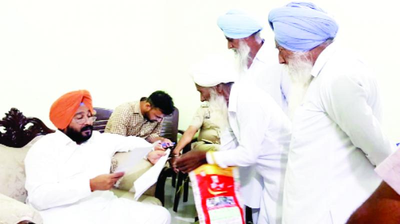 Gurpreet Singh Kangar Listening to the people's grievances