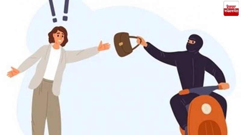 ASI's wife and daughter robbed in Jagraon