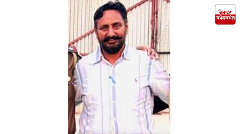 Village Sarpanch shoots SI dead after he went to resolve dispute Village Sarpanch shoots SI dead after he went to resolve dispute