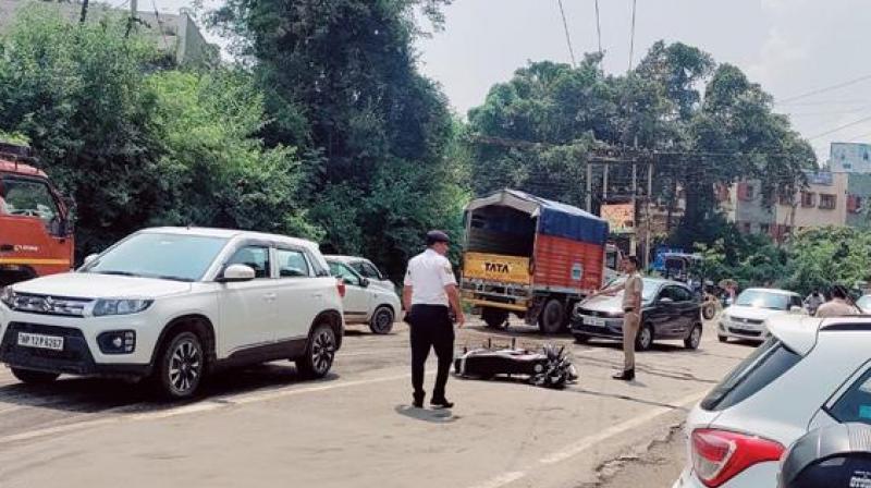 Armed man fires at undertrial on court premises at Nalagarh