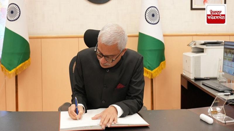 Vivek Joshi takes charge as Election Commissioner Vivek Joshi takes charge as Election Commissioner