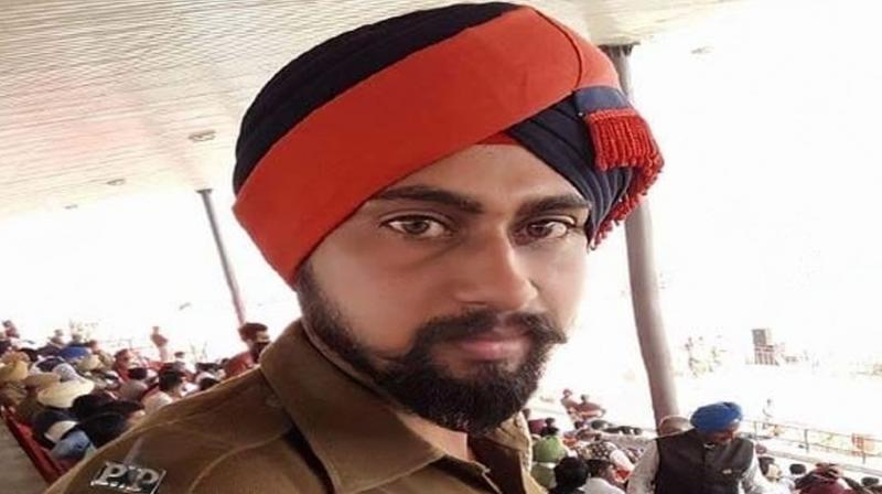 A policeman on his way to duty died in a road Thathi Bhai Accident News A policeman on his way to duty died in a road Thathi Bhai Accident News