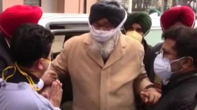 Former Punjab Chief Minister Parkash Singh Badal corona positive Former Punjab Chief Minister Parkash Singh Badal corona positive
