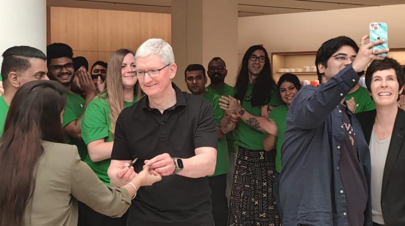 India’s 2nd Apple store open in Delhi’s Saket India’s 2nd Apple store open in Delhi’s Saket