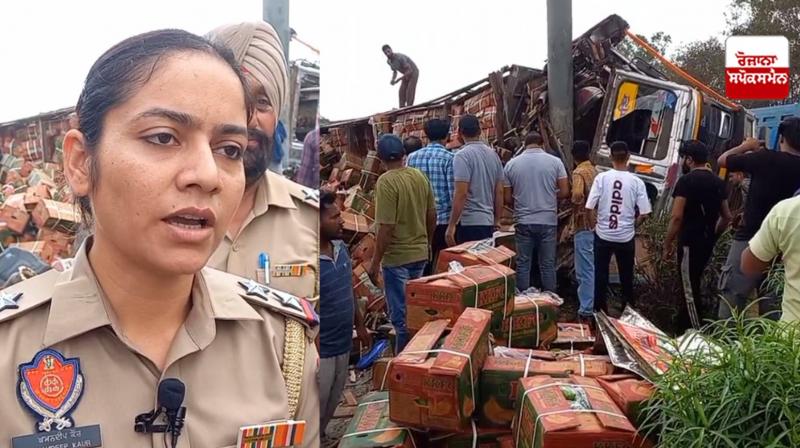 Truck full of bananas met with an accident