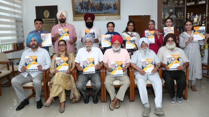 Sri Guru Gobind Singh College unveil prospectus Sri Guru Gobind Singh College unveil prospectus