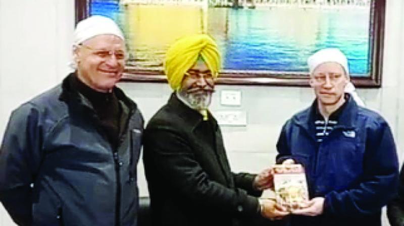 Brigadier Marks of Switzerland paid homage at Darbar Sahib Brigadier Marks of Switzerland paid homage at Darbar Sahib