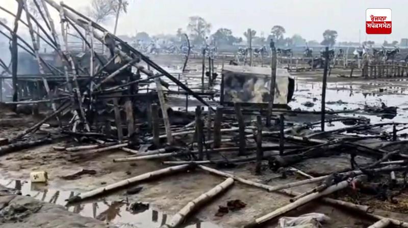 Fire breaks out in huts of poor people in Dera Baba Nanak Fire breaks out in huts of poor people in Dera Baba Nanak