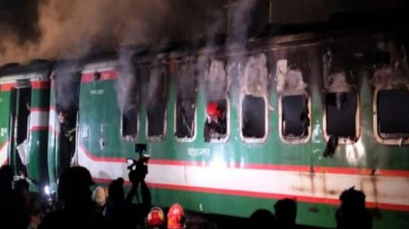 5 Killed In Bangladesh Train Fire 5 Killed In Bangladesh Train Fire