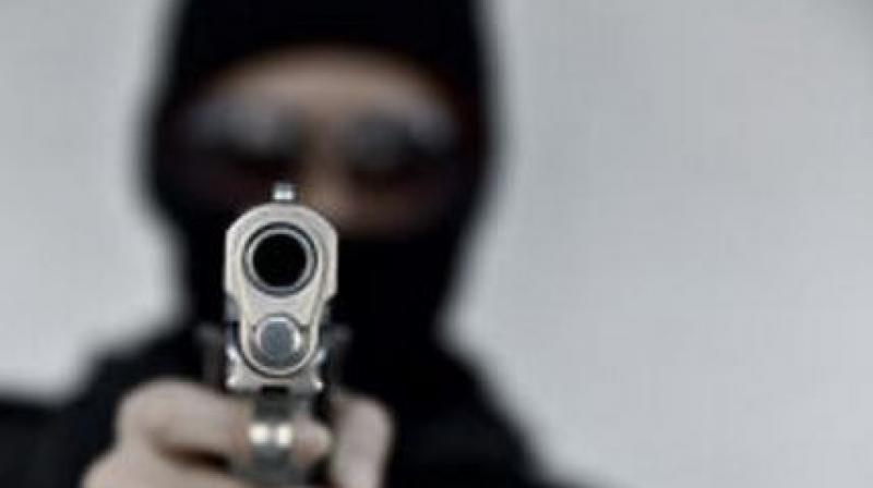 jalandhar unknown people young man shoot injured jalandhar unknown people young man shoot injured