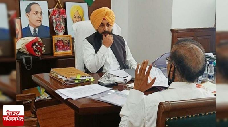 harjot singh bains with IAS Krishan Kumar