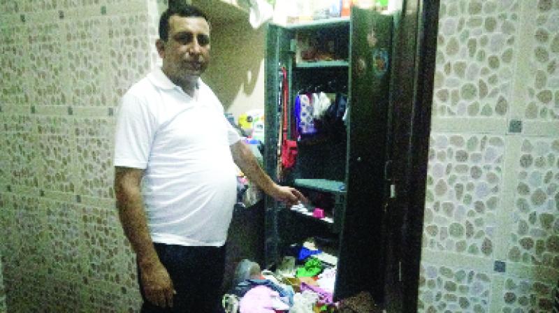 House Owner Giving Information Regarding Incident House Owner Giving Information Regarding Incident