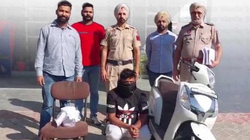 Patiala police arrested fake currency smuggler Patiala police arrested fake currency smuggler